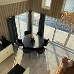 Fjord Faleide Feriehus Stryn