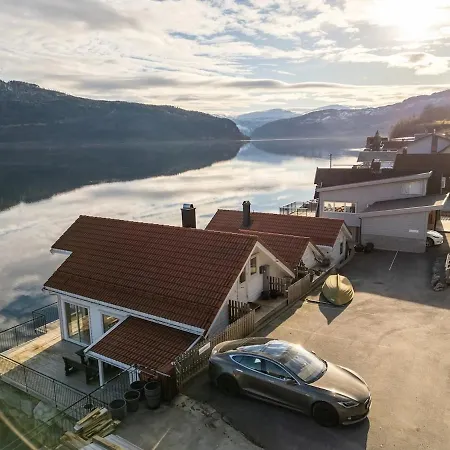 Holiday home Fjord Faleide *