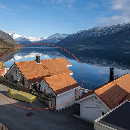 بيت للعطل Fjord Faleide *