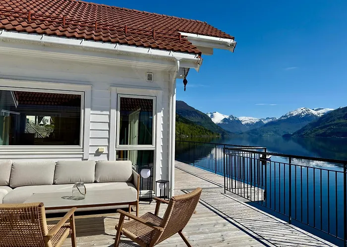 Fjord Faleide *