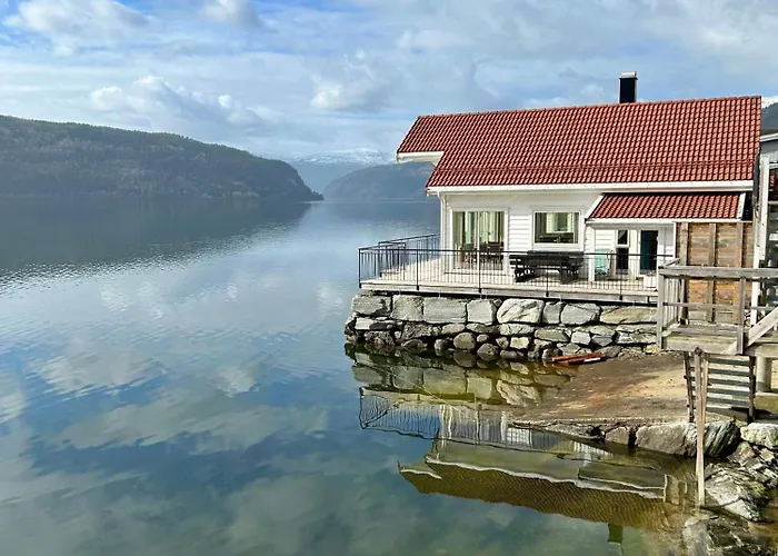 بيت للعطل Fjord Faleide *