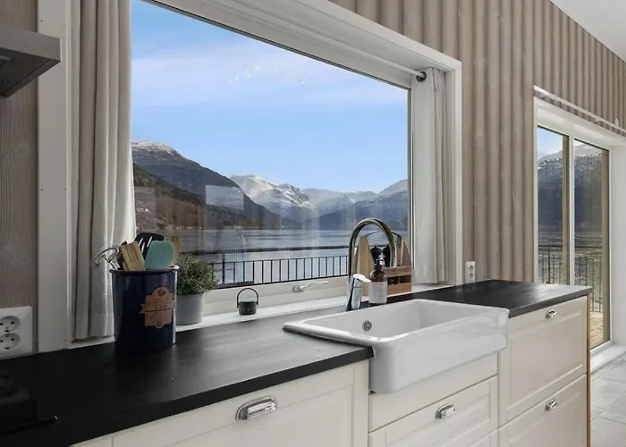 Fjord Faleide *